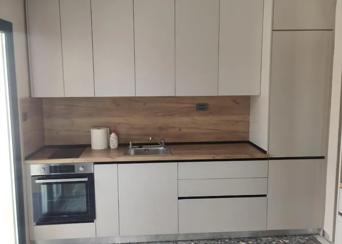 - маслината 卡瓦拉